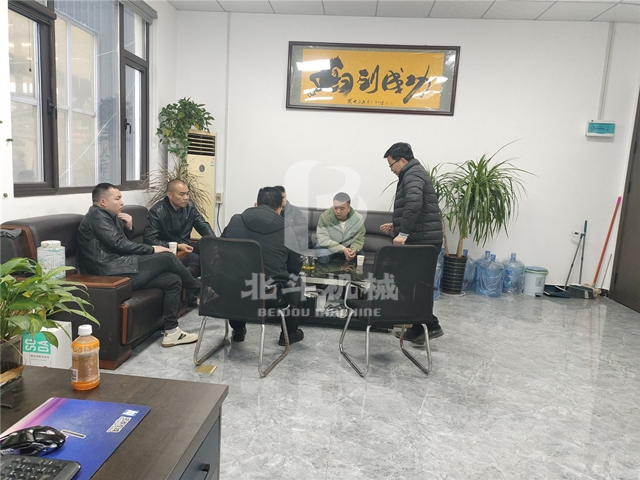 江西客户深入考察小麦秸秆午夜免费高清软件制造现场